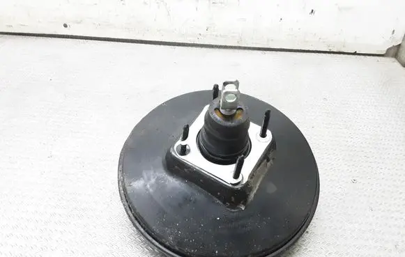 Ford C-MAX I Brake booster 6M512B195CE