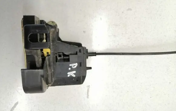Renault Scenic I Front door lock PP30FV