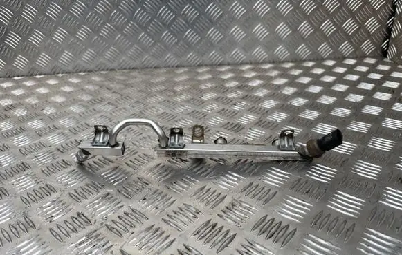 Volkswagen PASSAT B7 Fuel main line pipe 03C133317A 03C129041A 03C906051A
