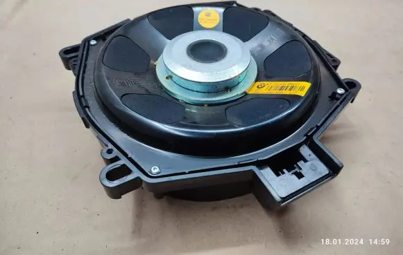BMW X6 E71 Subwoofer speaker 9218699