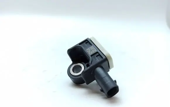 Mercedes-Benz B W246 W242 Airbag deployment crash/impact sensor A1668210151 56054085AA