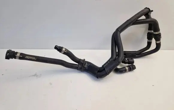 Mercedes-Benz GLC C253 Engine coolant pipe/hose A2385019800 A2385019900