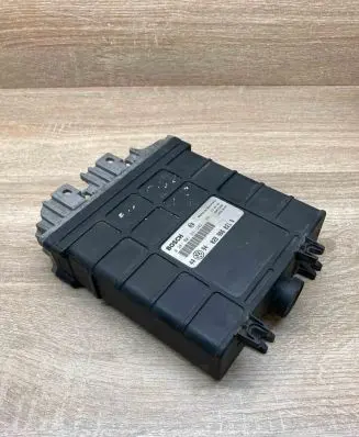 Volkswagen Golf III Engine control unit/module ECU 028906021Q 0281001241