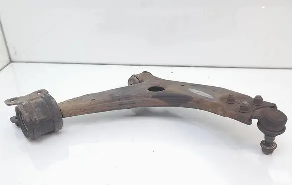 Ford Focus Front lower control arm/wishbone 1481030657