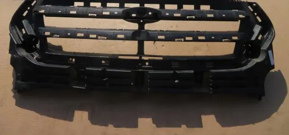 Ford Kuga II Front bumper upper radiator grill D2A3B