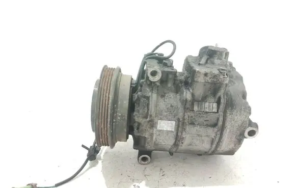 Volkswagen PASSAT B5.5 Air conditioning (A/C) compressor (pump) 8D0260808 4472208182 7SBU16C