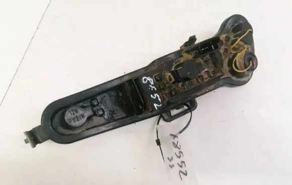 Citroen C4 I Tail light bulb cover holder