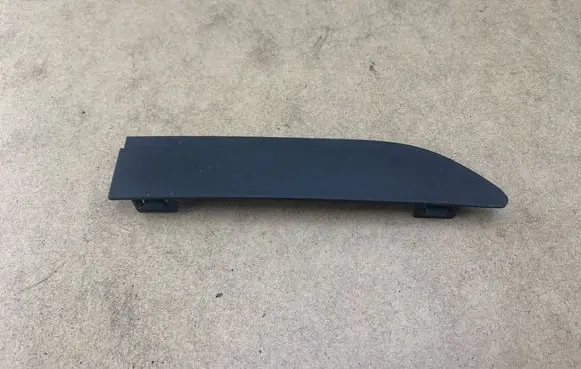 BMW X5 E53 Front tow hook cap/cover 8250413 51118250413