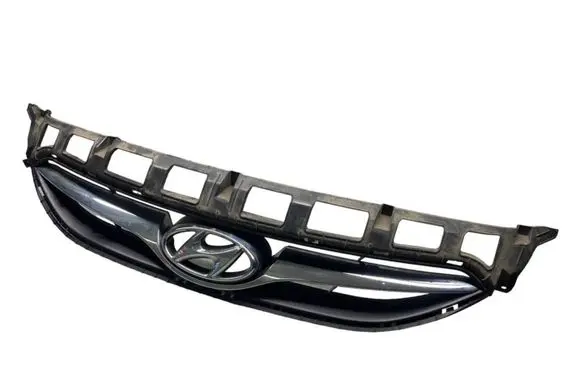 Hyundai i40 Front bumper upper radiator grill 863513Z000