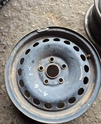 Skoda Octavia Mk2 (1Z) R15 steel rim 1K0601027C