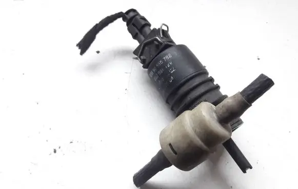 Opel Zafira A Windscreen/windshield washer pump