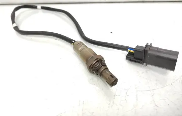 Volkswagen PASSAT B8 Lambda probe sensor 04l906262a