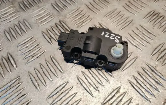 Mercedes-Benz S W221 Intake manifold valve actuator/motor A2218200042 2218200042