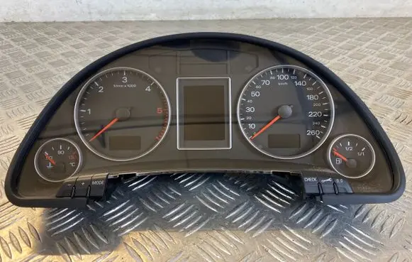 Audi A4 S4 B7 8E 8H Speedometer (instrument cluster) 8E0920931P 0263626211 3332906