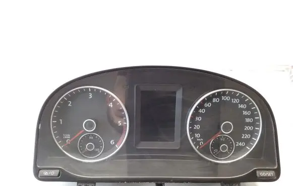 Volkswagen Caddy Speedometer (instrument cluster) 2K0920876A