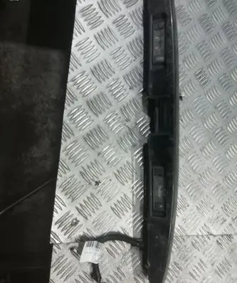 Nissan Note (E11) Trunk door license plate light bar 