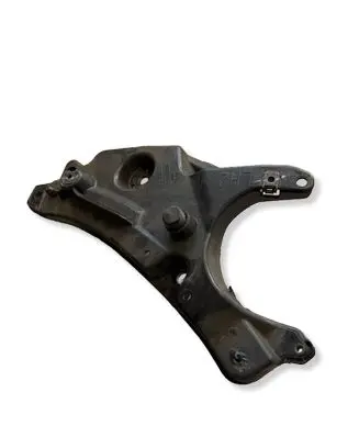 Volvo S90, V90 Fender mounting bracket 31378984 AD7011