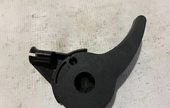 Mercedes-Benz C W203 Hand brake release handle 