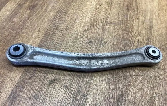 Volkswagen Touareg II Rear control arm 7L0505376A