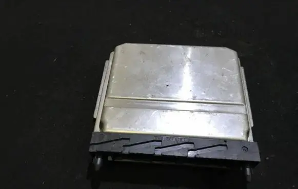 Volvo S60 Engine control unit/module 0281011441 1039s04101