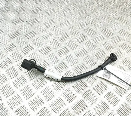 BMW 3 G20 G21 Breather hose/pipe 8665235