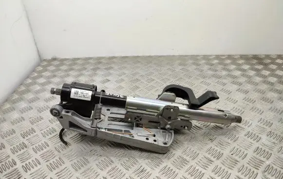 Mercedes-Benz GLK (X204) Steering wheel axle A2044603616