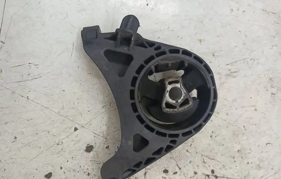 Opel Insignia A Gearbox mount 1322769
