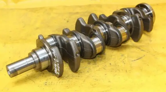 Toyota Avensis T270 Crankshaft 