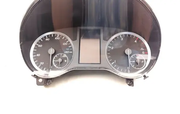 Mercedes-Benz Vito Viano W447 Speedometer (instrument cluster) A4479007008 A4479018702 A4479028404