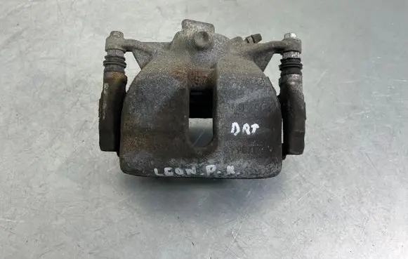 Seat Leon (5F) Front brake caliper