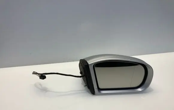 Mercedes-Benz C W203 Front door electric wing mirror