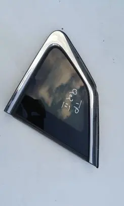 Nissan Qashqai Rear side window