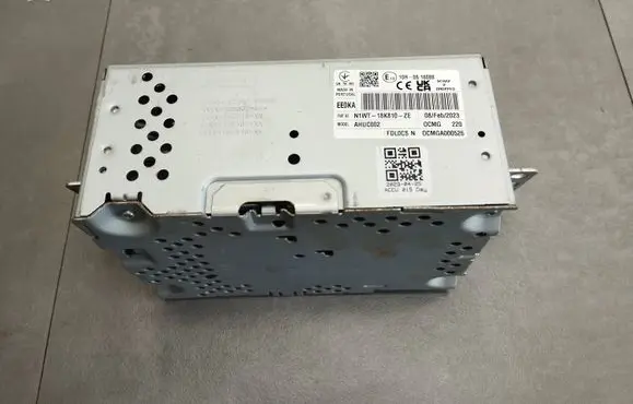 Volkswagen Amarok II Radio/GPS head unit trim N1WT18K810ZE