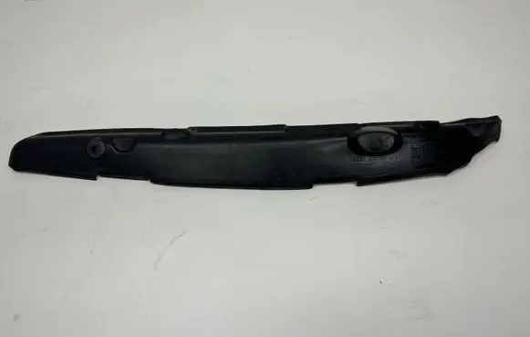 Audi A3 S3 8V Fender end trim 8V0821111