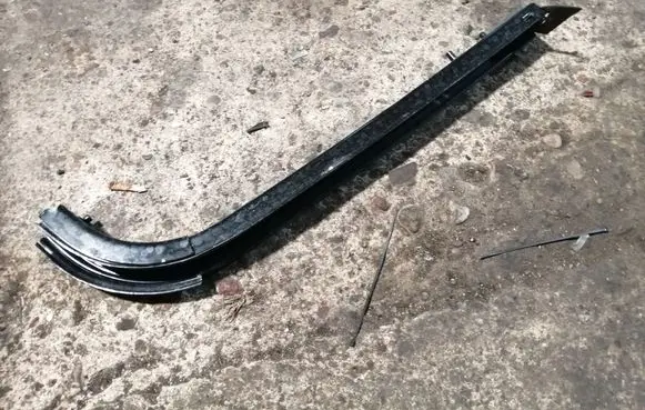 Ford B-MAX Sliding door middle rail 