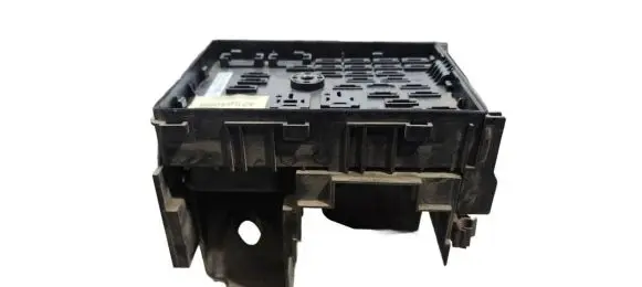 Volkswagen PASSAT B6 Fuse module 3C0937125