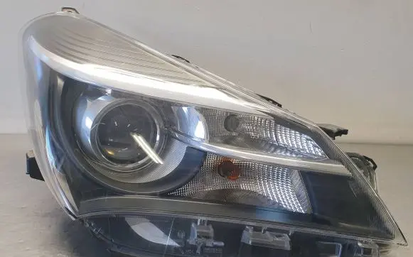 Toyota Yaris Headlight/headlamp OD1600D161