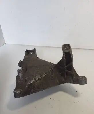 BMW 1 E81 E87 Engine mounting bracket 22116760309