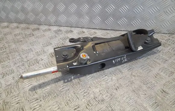 Volvo V70 Front seatbelt 6069365L0D