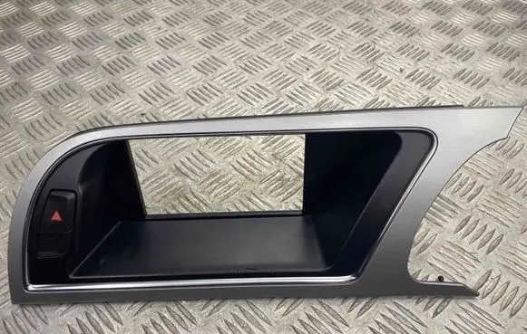 Audi A5 8T 8F Radio/GPS head unit trim 8T2857185F