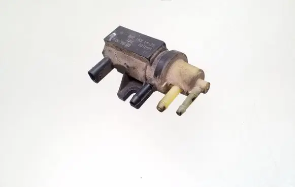 Mercedes-Benz C W204 Turbo solenoid valve A0071531428