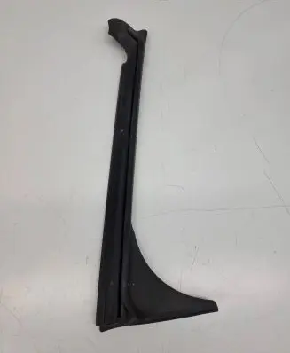 BMW M8 F91 F92 G14 G15 Rubber seal front coupe door window 7424841