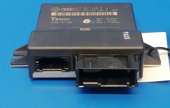 Audi A6 S6 C6 4F Gateway control module 4F0907468D