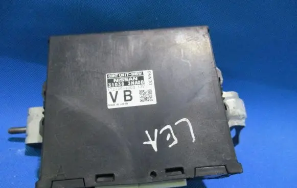 Nissan Leaf I (ZE0) Other control units/modules 31038-3NA0B