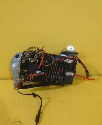 Mini One - Cooper Coupe R56 Fuse module 3451925-01 10681810