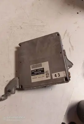 Toyota Avensis Verso Engine control unit/module 8966144300 1758005122