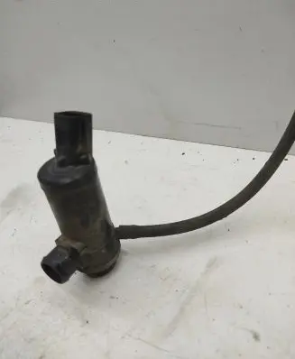 Subaru Outback Windscreen/windshield washer pump