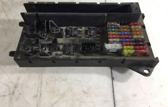 Mercedes-Benz Sprinter W906 Fuse module A9065450401