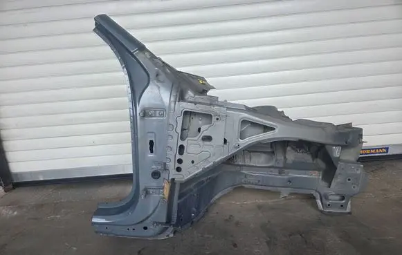 Volvo XC90 Front quarter panel 