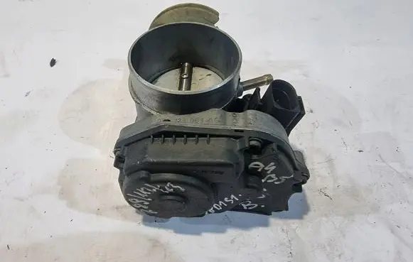 Audi A4 S4 B5 8D Throttle valve 078133063AG